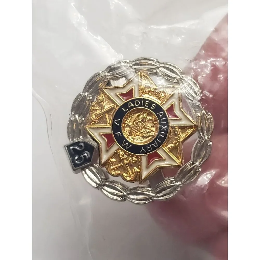 VFW Ladies Auxiliary 25 Years Lapel Pin Collectible
